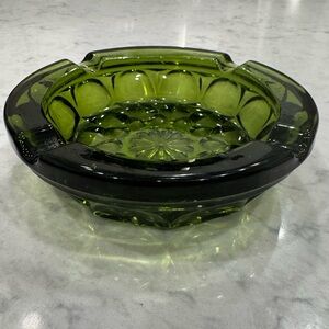 🍏 Vintage Olive Green Glass Ashtray | MCM